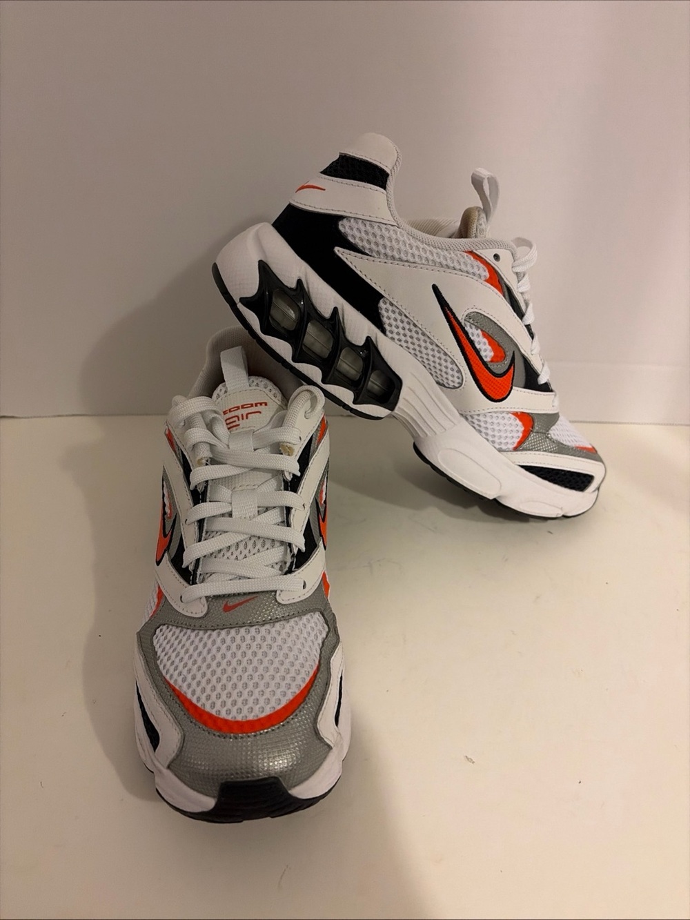 Nike Zoom Air Fire White Orange Women’s Size 8.5 Black Sneakers CW3876-105